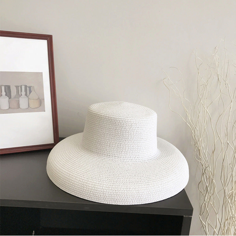 Sombrero de paja de ala grande