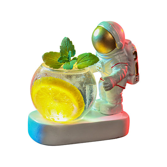 Vaso de cóctel con figura creativa