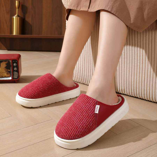 Pantuflas de felpa cálidas de invierno para el hogar de suela gruesa y antideslizantes para mujer y hombre