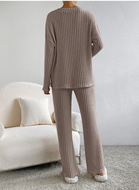 Traje de rayas lisas de moda con cuello en V camiseta de manga larga y pantalones rectos casuales temperamento holgado