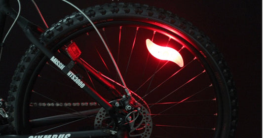 Luces de rueda y radios de advertencia LED para bicicleta.