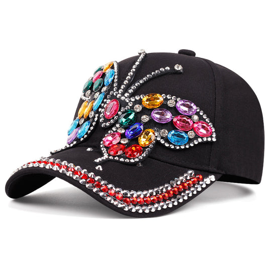 Gorra vaquera con visera de mariposa y diamante