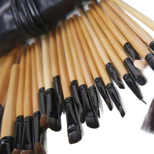 Estuche de 24 pinceles de maquillaje