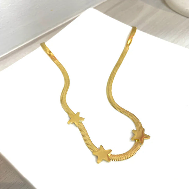Collar elegante de cadena de acero inoxidable dorado con diseño de estrella