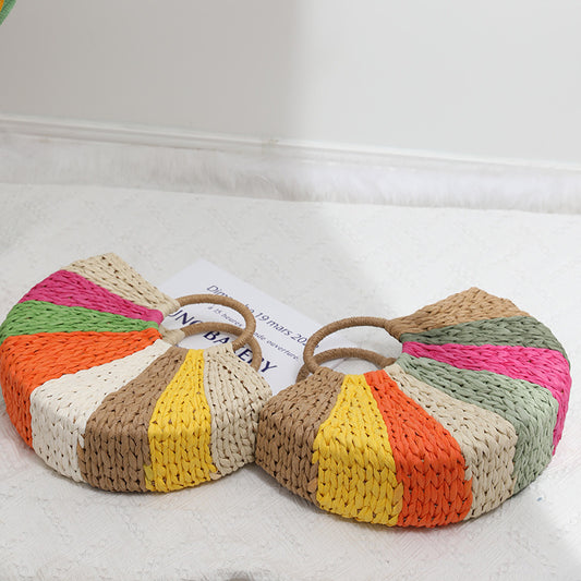 Bolsa de playa de paja arcoíris ideal para vacaciones