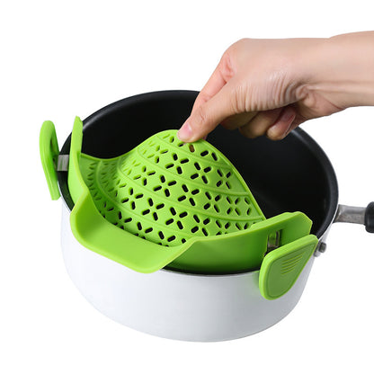Silicone side drainer for pots