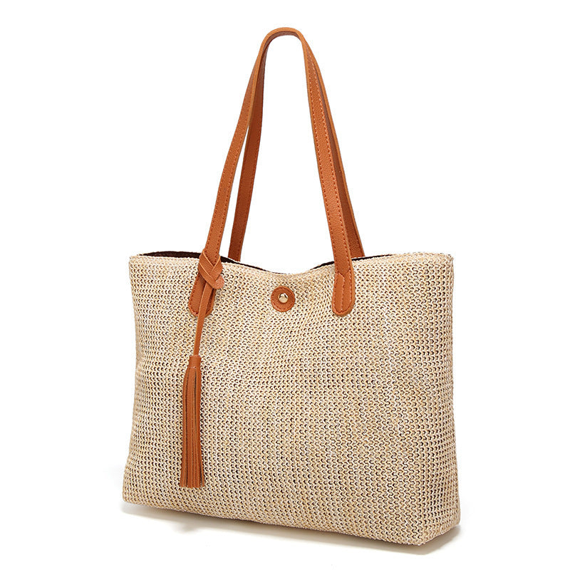 Fashionable beach straw bag