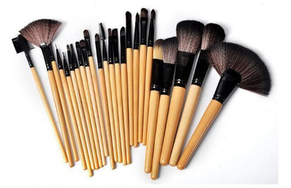 Case of 24 makeup brushes