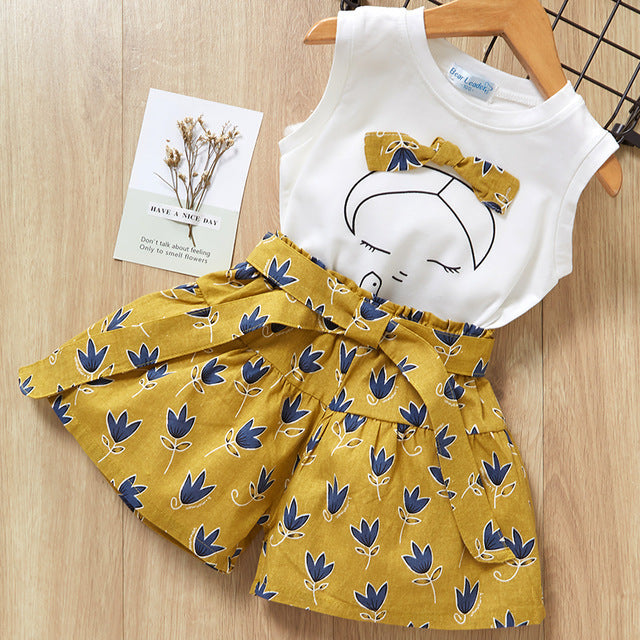 Ropa para niñas y bebés, camiseta y pantalones cortos.