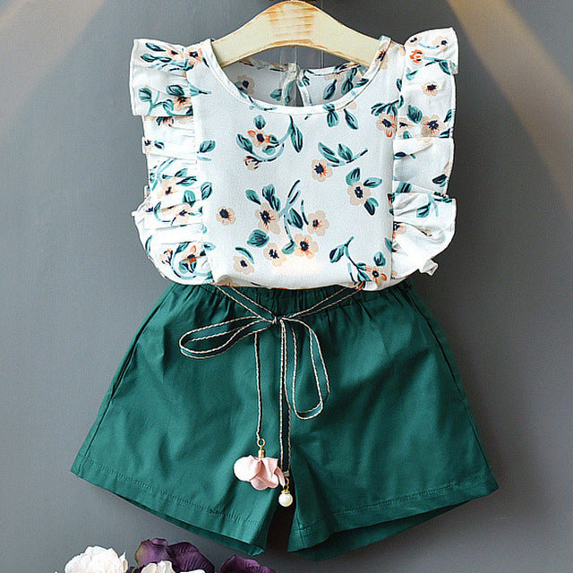 Ropa para niñas y bebés, camiseta y pantalones cortos.
