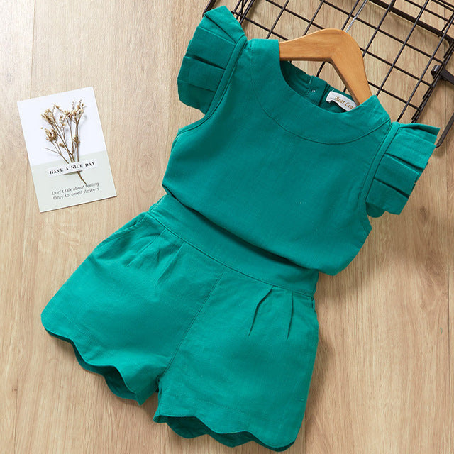 Ropa para niñas y bebés, camiseta y pantalones cortos.