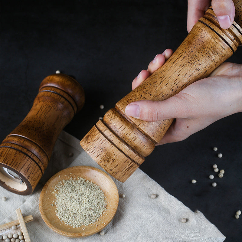 Manual wood grinder