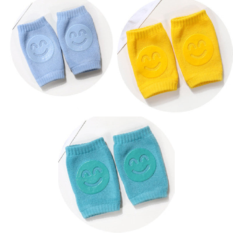 Protective and non-slip knee pads for crawling babies