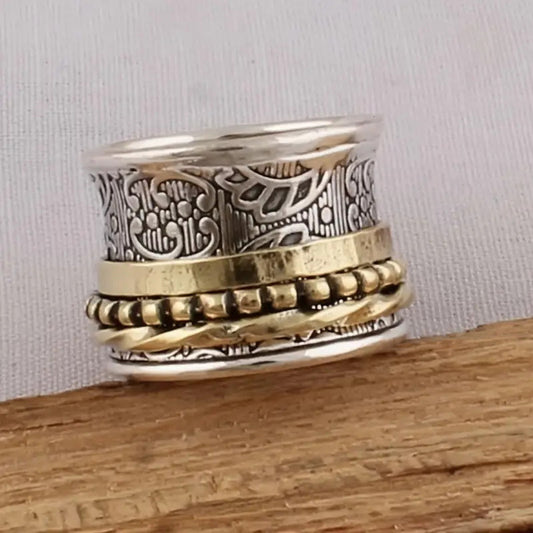 Anillo creativo retro de moda con geometría única