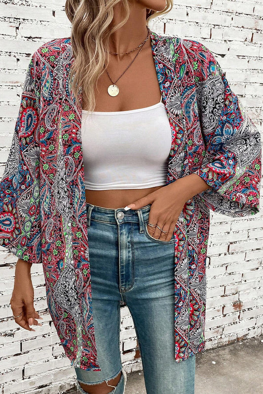kimono rojo con frente abierto y estampado de paisley