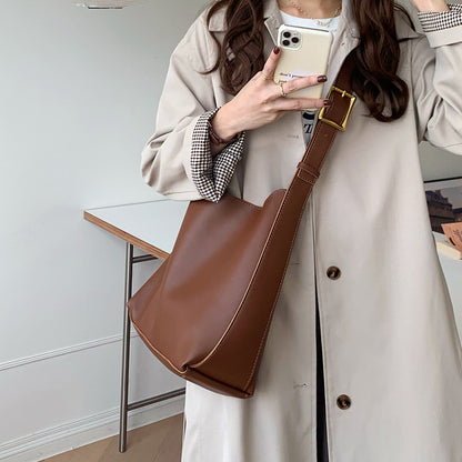 Bolso de hombro para mujer estilo bandolera minimalista de piel sintética