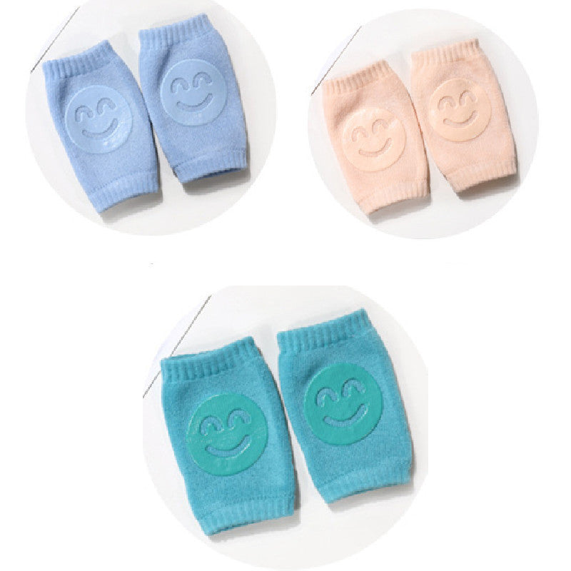 Protective and non-slip knee pads for crawling babies
