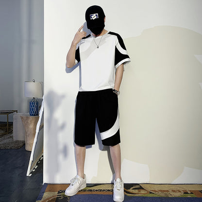 short-sleeved T-shirt and shorts set