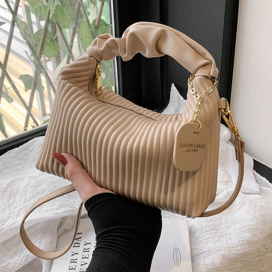 Bolso bandolera de piel sintética con pliegues sencillo y elegante
