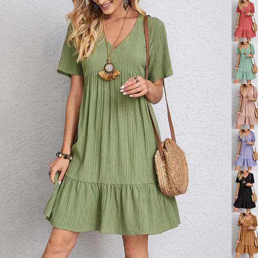 Vestido de verano con manga corta y cuello en V
