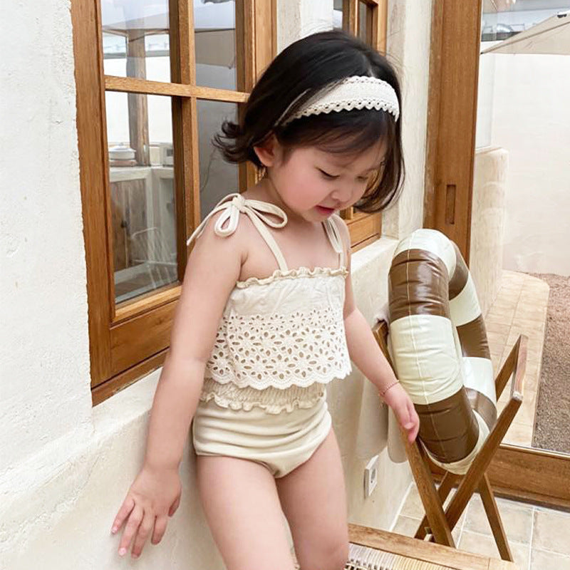 Girls' one-piece swimsuit with openwork lace straps