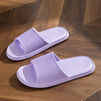 Solid-color summer flip-flops for men and women with non-slip diamond and stripe patterns.