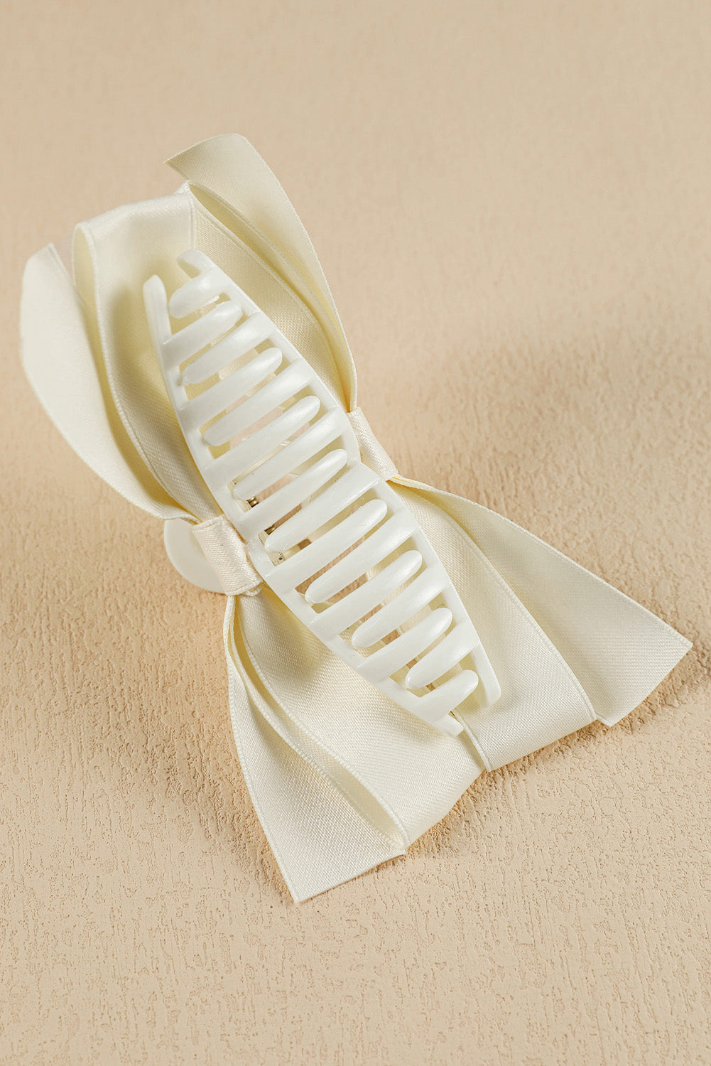 Pinza grande para el pelo con lazo blanco decorativo