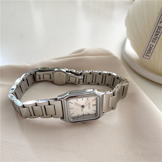 Reloj cuadrado estilo sencillo para mujer